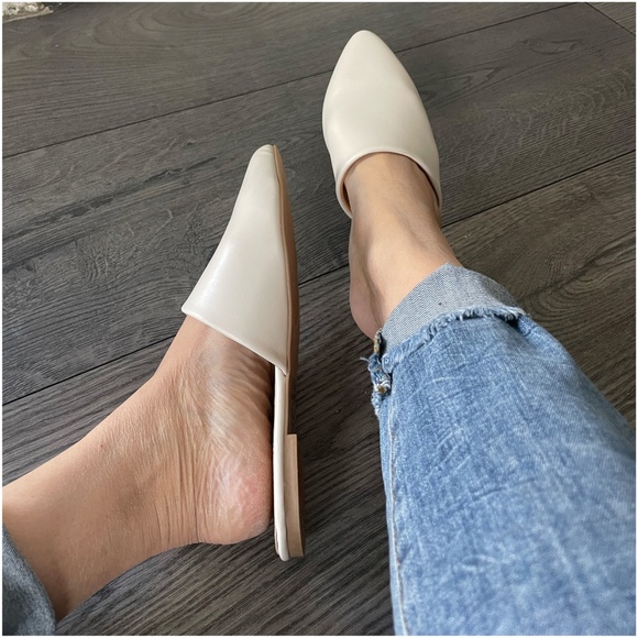 Off White Vegan Leather Slip on Flats Mules - Picture 5 of 6